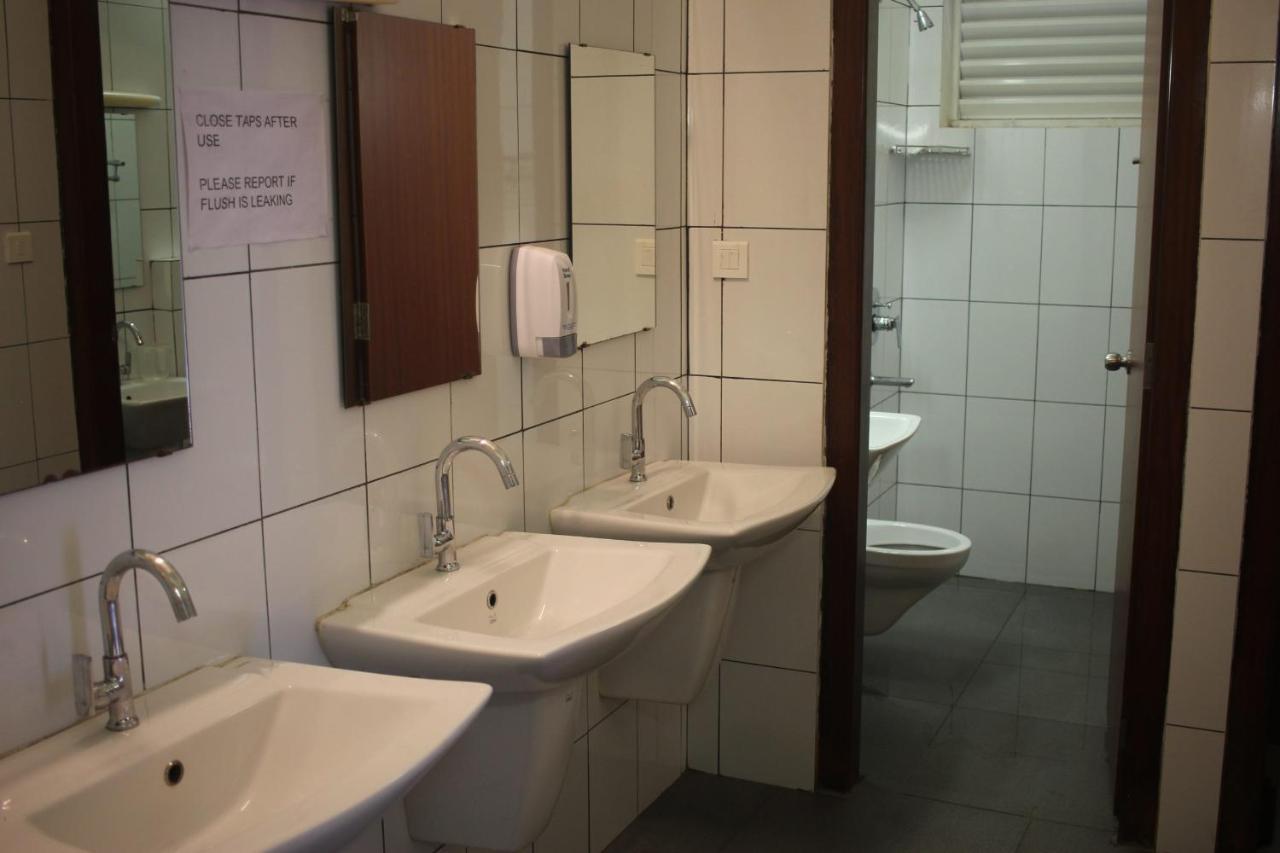 Angamaly Convention Centre Hotell Kochi Exteriör bild