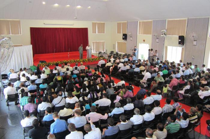 Angamaly Convention Centre Hotell Kochi Exteriör bild